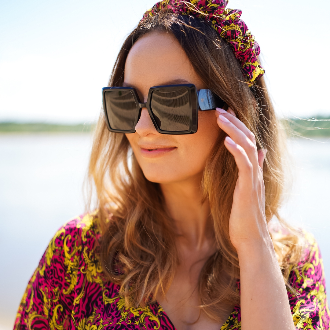 Contact Lenses and Sunglasses: The Perfect Pair